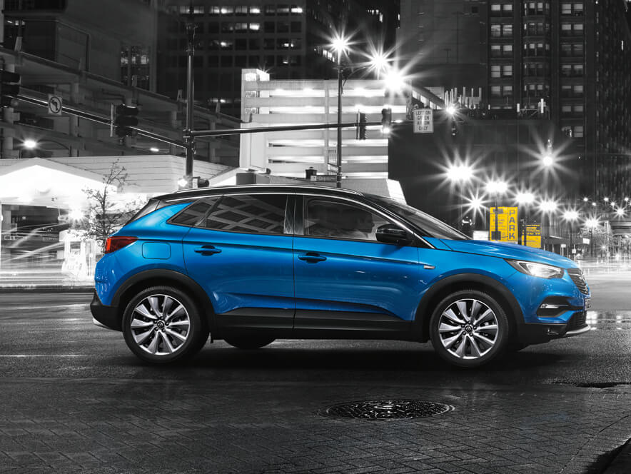 Opel Grandland X HYBRID4 SUV Plugin Hybrid Opel UAE